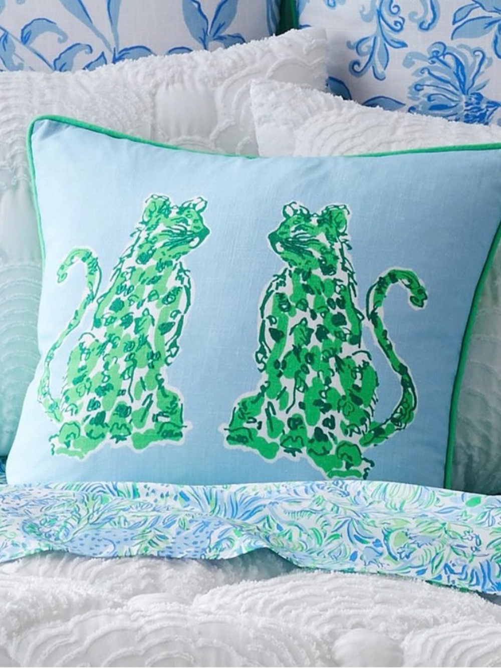 NWT Lilly Pulitzer Go Bananas Cat Motif Reversible Pillow Cover
